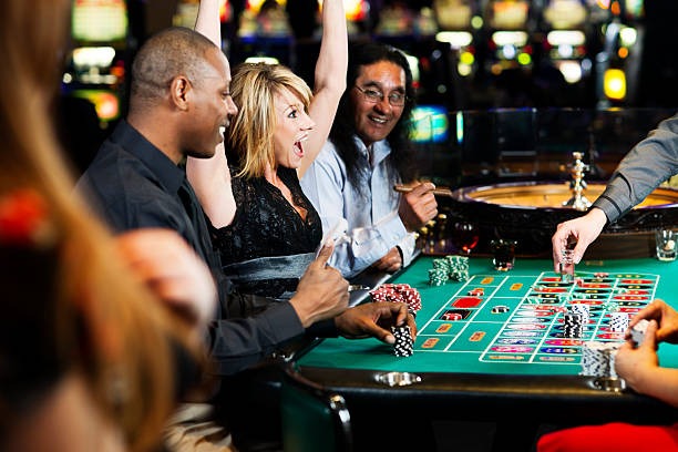 kilau4d live-dealer tables with professional dealers hosting blackjack, roulette, and baccarat games in real time